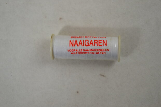 Alles Naaigaren 100M Off White